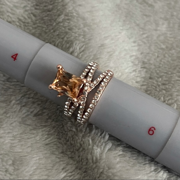 New Rose Gold Yellow Topaz November Birthstone Twisted Ring Emerald Cut Ring 6 - Picture 3 of 7